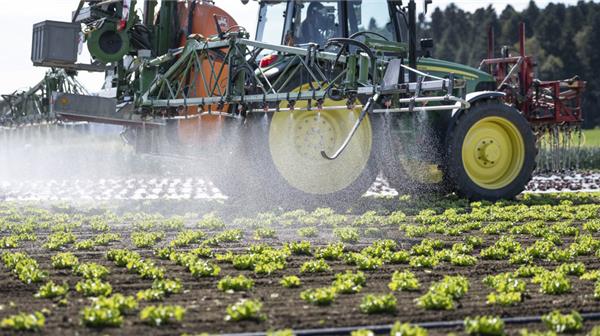 Le Temps, Initiative anti-pesticides: ce n'est pas en interdisant que l'on va innover
